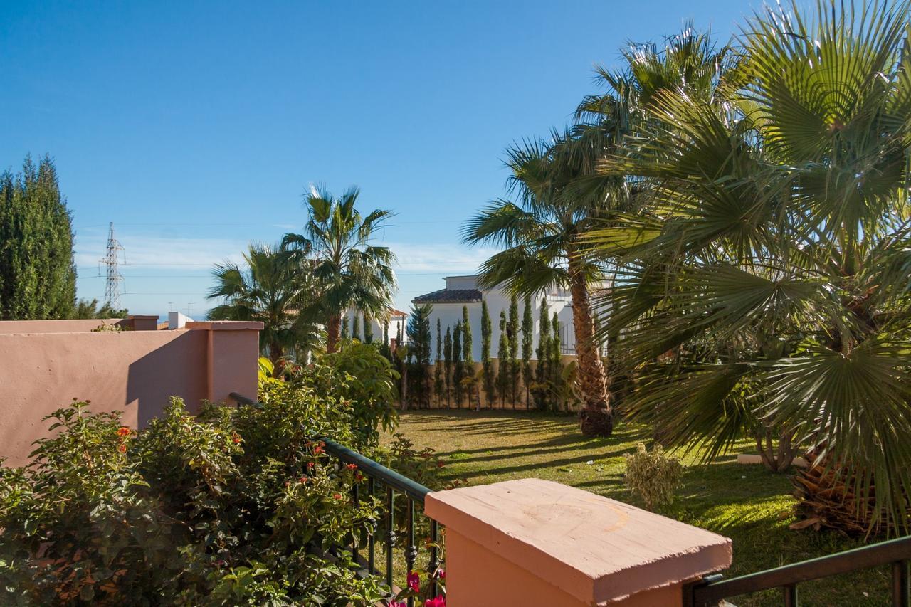 Cipreses House Nerja Villa Buitenkant foto