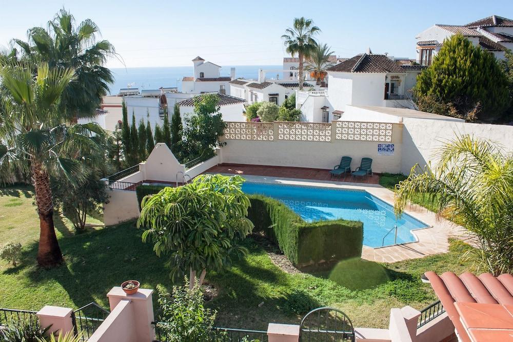 Cipreses House Nerja Villa Buitenkant foto